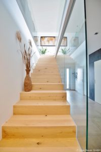 Brüstungen & Treppengeländer + Ganzglasanlagen Wohnhaus Pühret