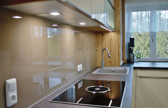 Duschen & Sanitär + Küchenverglasungen Wohnhaus Schardenberg